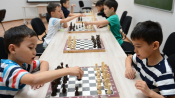 Фотография к новости: Сабақтан тыс спорттық үйірмелерді жүргізген мұғалімдерге 100% қызметтік жалақы төленеді