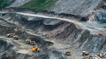 Фотография к новости: Қазақстан өз шикізатын неге өңдемейді? Министр жауап берді