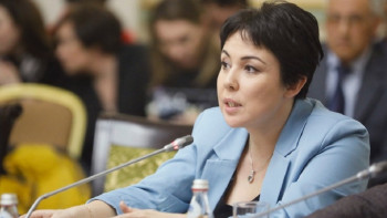 Фотография к новости: Білім беру деңгейі айтарлықтай төмендеді. Аружан Саин суицидтің алдын алу туралы айтты