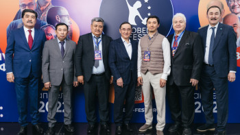 Фотография к новости: Ғылымды дамыту үшін жемқорлардан арылуымыз керек – Қайрат Құдайберген