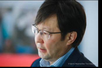 Фотография к новости: Ақберен Елгезек: Кітап жәрмеңкесі – кітап оқу мәдениетін қалыптастыратын бірден-бір формат