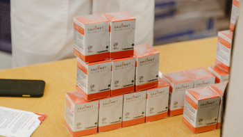 Фотография к новости: Асхат Аймағамбетов отандық ғалымдарды марапаттады