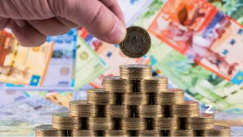 Фотография к новости: Блогерлер мен вайнерлерді тарту ұят. Депутаттар қаржы пирамидаларына қатысты заң жобасын әзірледі