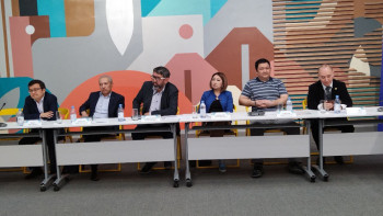 Фотография к новости: Билік басындағы тұлғаның жақындарына саясатқа ықпал етуге жол бермеген дұрыс – саясаттанушы