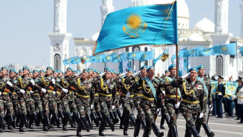 Фотография к новости: Қорғаныс министрі әскери шеру не себепті болмайтынын түсіндірді