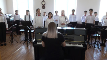 Фотография к новости: Қожанов: Кәсіби музыкант боламын дегендерге ықпал ету – міндетіміз