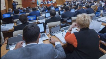 Фотография к новости: Депутаттар халыққа қажет екендерін дәлелдеуі керек – Ерлан Қошанов