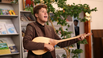 Фотография к новости: Лодочников: Елді өзгеріске бастайтын - халық