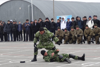 Фотография к новости: Елде запастағы жауынгерлер ерікті түрде әскери қызметтен өтеді