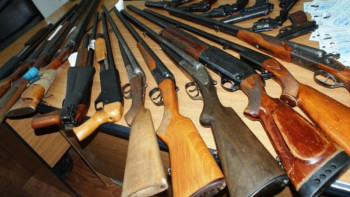 Фотография к новости: Халық ерікті түрде 1,8 млрд теңгенің қаруын тапсырған