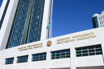 Фотография к новости: Мәжіліс цифрландыру саласына қатысты заңды қабылдады