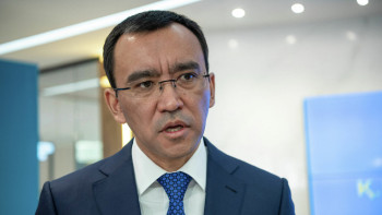 Фотография к новости: Әшімбаев Конституцияны «черновикке» айналдырдыңдар деп сынағандарға жауап берді