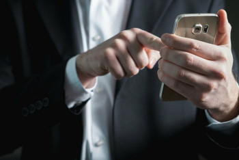 Фотография к новости: Қазақстандықтар ХҚКО-ның онлайн қосымшасы арқылы 6,4 млрд теңге салық төлеген