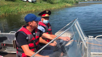 Фотография к новости: Жамбылдағы өзен жағалауларына ескерту тақтайшалары ілінді