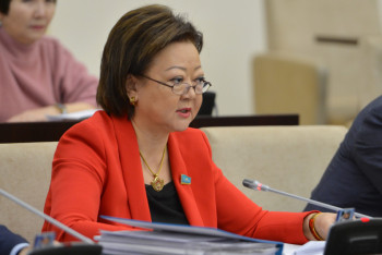 Фотография к новости: Сенатор балабақша педагогтеріне еңбекақы төлеу жүйесін қайта қарауды ұсынды