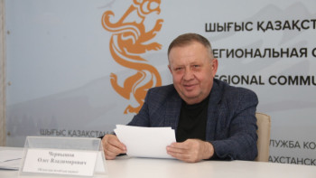 Фотография к новости: Референдумды қолдау штабының мүшелері азаматтық қоғам өкілдерімен кездесті