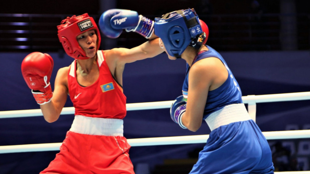 Алуа Балқыбекова бокстан әлем чемпионатында күміс жүлде алды