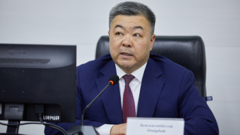 Фотография к новости: Асқынған мәселелер саяси қатысу дағдарысынан