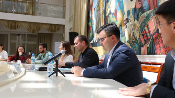 Фотография к новости: Қарағандыдыда референдумды қоғамдық қолдау мақсатында кездесу өтті