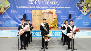 Фотография к новости: Ұлдарға арналған «Ұстаз» мектебінде соңғы қоңырау соғылды