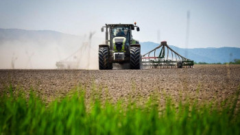 Фотография к новости: Биыл елімізде егіс алқаптарының көлемі ұлғайтылды