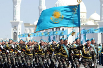 Фотография к новости: Әскерилер өмірі: Бітімгерлер, оқ-дәрі қоймалары мен техника және әскери әйелдер