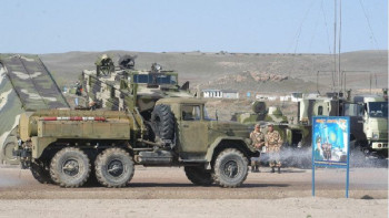 Фотография к новости: Қазақстан Қырғызстанға әскери мүлік беретін болды