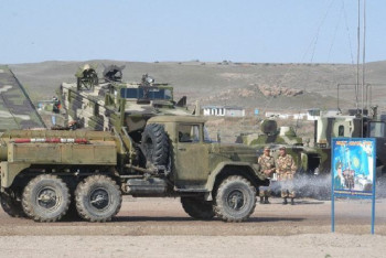 Фотография к новости: Қазақстан Қырғызстанға әскери мүлік беретін болды