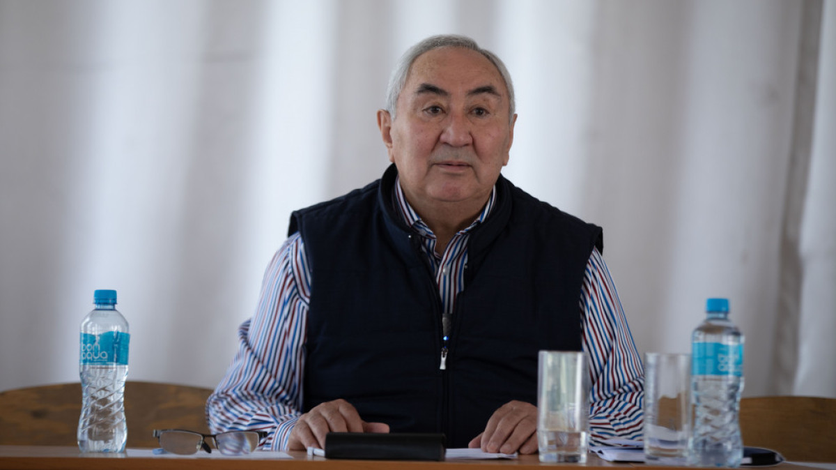  Сырым РАХИМБЕКОВ  