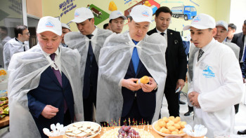 Фотография к новости: Үкімет басшысы: Сапалы өнімге сұраныс тоқтамайды