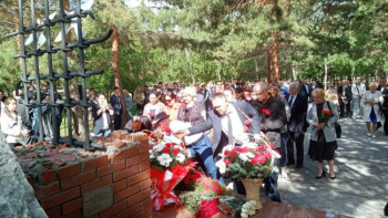 Фотография к новости: Қостанайлықтар жазықсыз құрбандарды еске алды