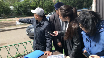 Фотография к новости: Ата-аналар: Ойын алаңы тар, балалар кең жер іздеп кетеді