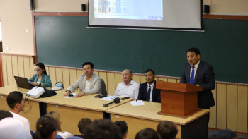 Фотография к новости: Түркістан: «Жаңа Қазақстанның Конституциялық өзгерістері» семинары өтті