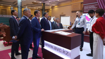 Фотография к новости: Ақтауда 300 эколог бас қосты