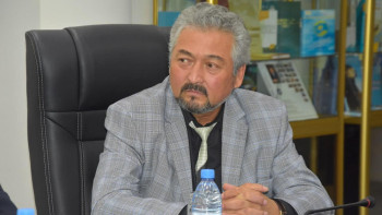 Фотография к новости: Кейде көк туды аздап өзгертсе деген ой келеді  – суретші