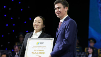 Фотография к новости: Күнсұлу Закария «Жыл патриоты» номинациясын жеңіп алды