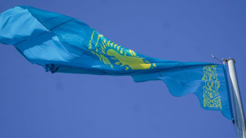 Фотография к новости: Сауалнама: Елорда тұрғындары ту қорлағандарға қатысты не ойлайды