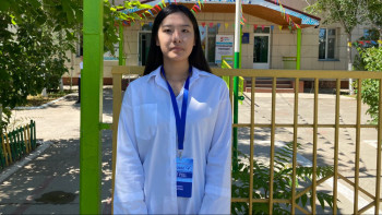 Фотография к новости: Түркістан: «Қоғамдық пікір» институтының өкілдері референдумды бақылап отыр