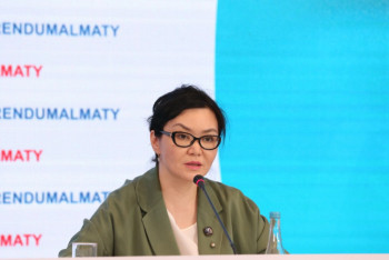 Фотография к новости: Алматыда комиссия мүшелері түсініктеме берді