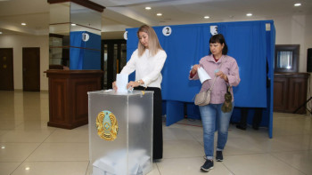 Фотография к новости: Өскемендегі сайлау учаскелерінде халық көп