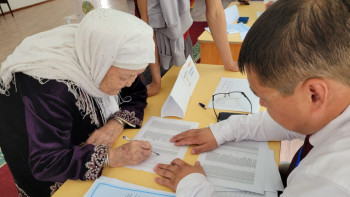 Фотография к новости: Ғасыр куәгерлері дауыс берді