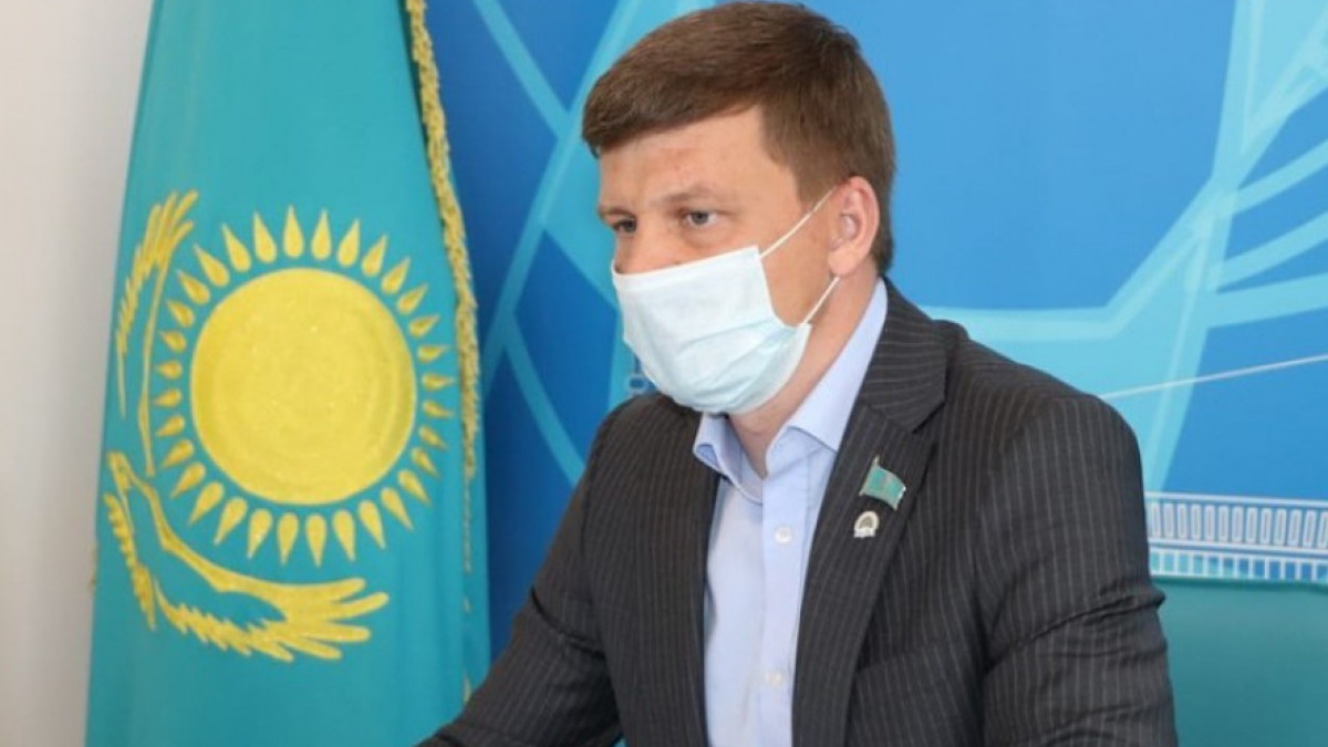 Алматының мәслихат депутаттары  референдумға белсенді қатысып жатыр