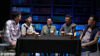 Фотография к новости: Қанай «Бозторғайым» әнін рұқсатсыз орындаған