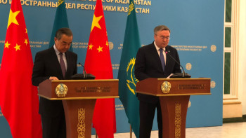 Фотография к новости: Тілеуберді Қытай сыртқы істер министрімен қандай мәселелерді талқылағанын айтты