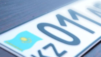 Фотография к новости: Жалған мемлекеттік нөмірмен жүрген жүргізушілер куәлігінен айырылады