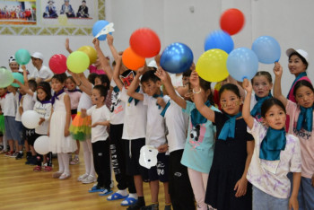 Ақтөбеде мектеп жанынан жазғы лагерь маусымы ашылды