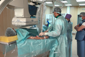 Павлодарлық қан тамырлар хирургтері жаңа операция түрін меңгерді