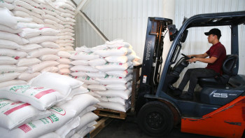 Фотография к новости: Алматыға күніне 500 тоннаға дейін қант жеткізіледі