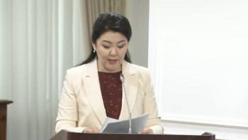 Фотография к новости: Отандық фармацевтика саласында өндіріс көлемі өсті – Ажар Ғиният