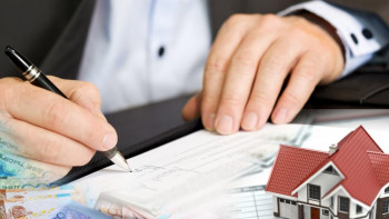 Фотография к новости: Депутат мемлекеттік нысандар арзан бағамен жекешелендіріліп жатқанын айтты